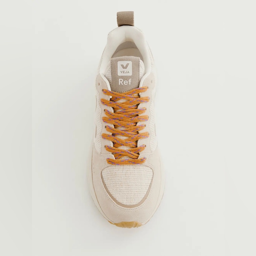 Veja X Reformation Venturi Sneakers in Juta - Picture 2 of 7
